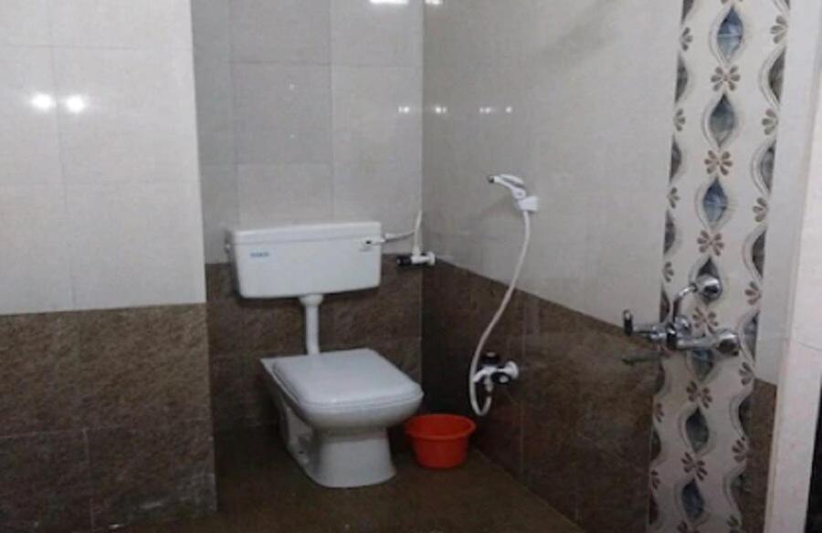 Hotel Manasi Inn 萨塔拉 外观 照片