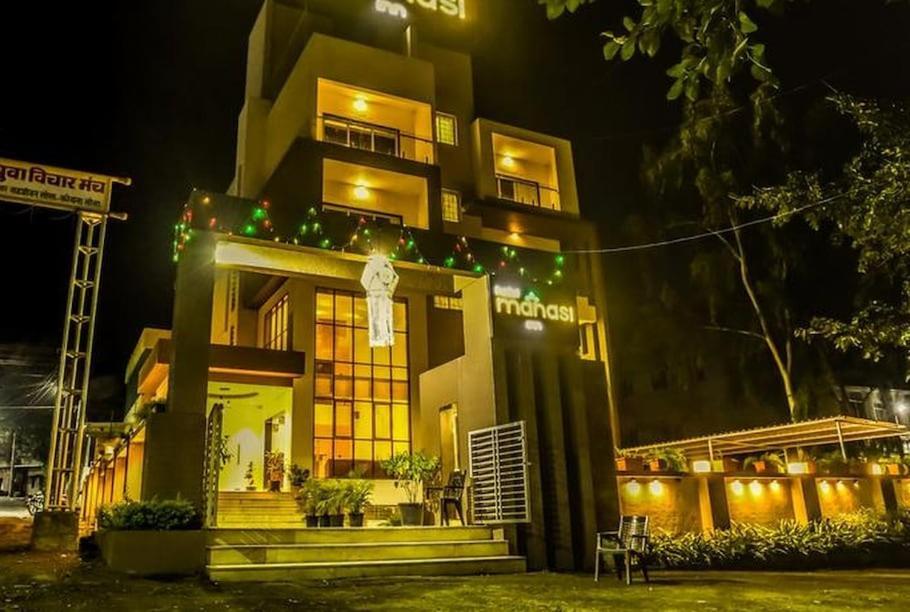 Hotel Manasi Inn 萨塔拉 外观 照片