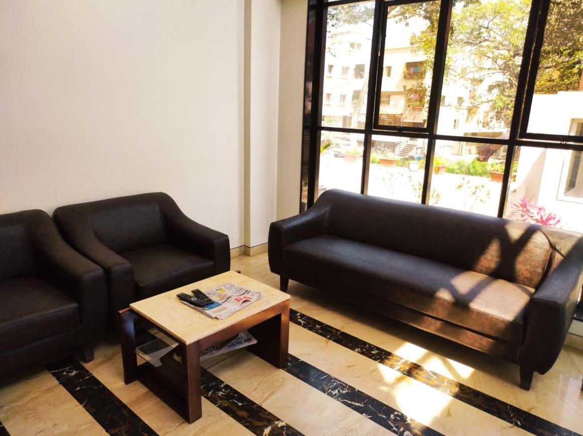 Hotel Manasi Inn 萨塔拉 外观 照片